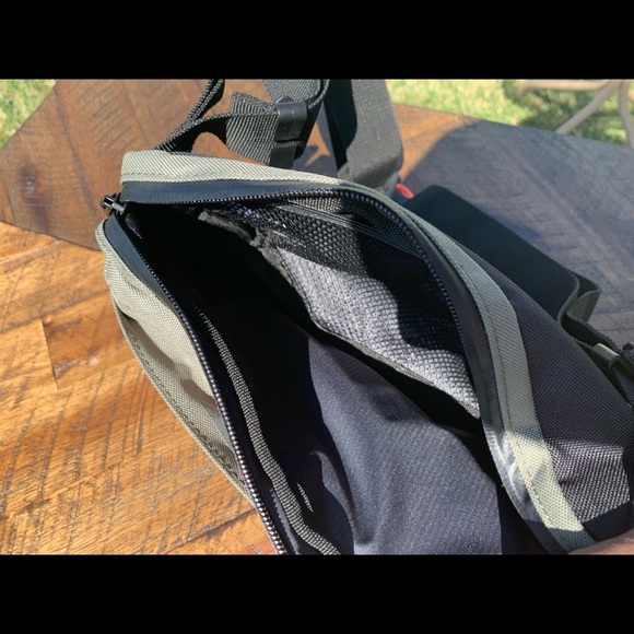 Herschel Supply Co: Nineteen Hip Pack | - Picture 5 of 5